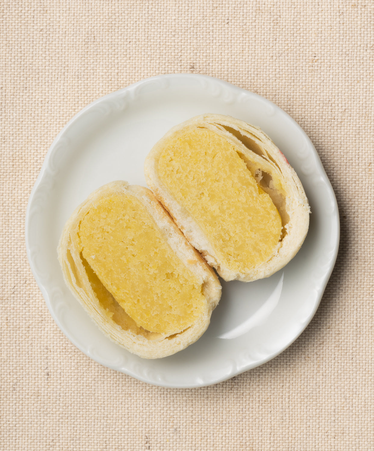 taiwanese mooncake open